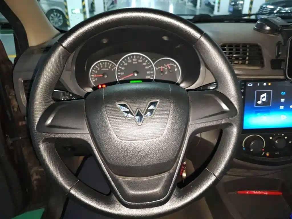 Wuling Hongguang 2017