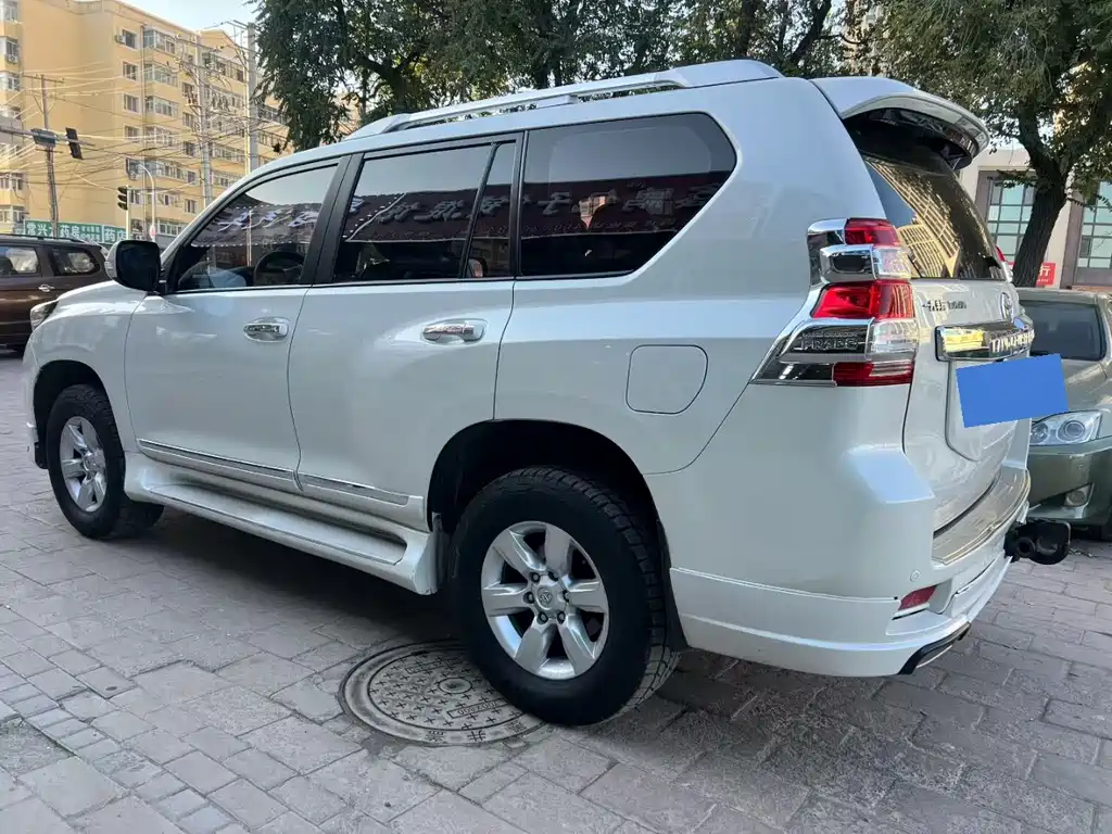 Toyota Prado 2017 — фото 5