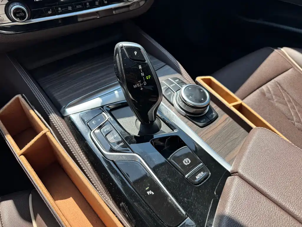 BMW 5 Series 2023