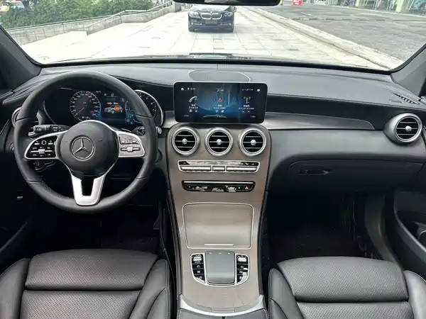Mercedes-Benz GLC 2021