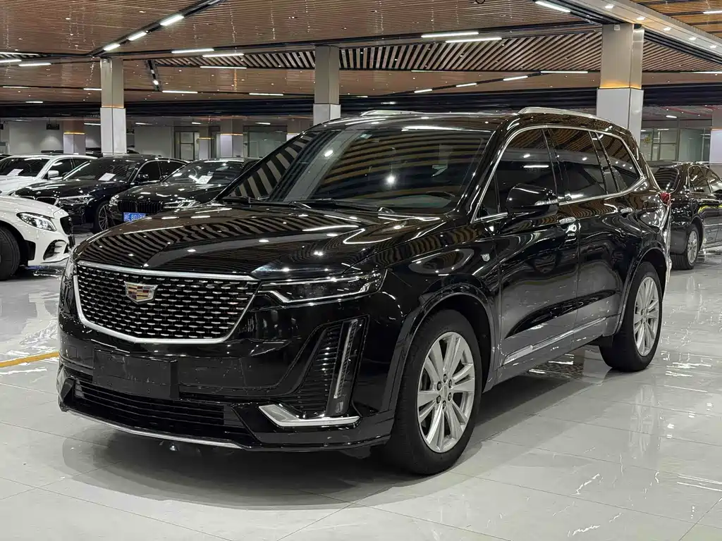 Cadillac XT6 2020 — фото 1