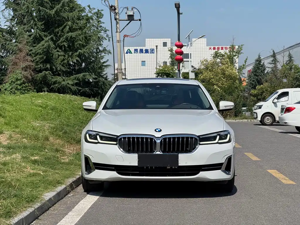 BMW 5 Series 2023