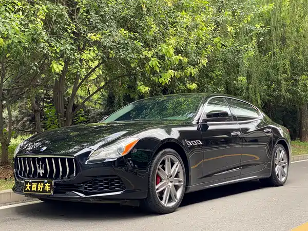 Maserati Quattroporte 2015