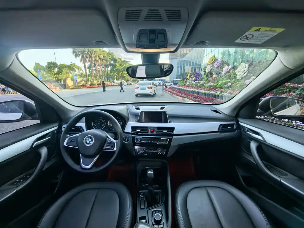 BMW X1 2017 — фото 9