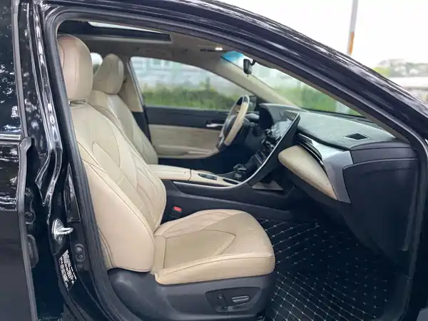 Toyota Avalon 2020