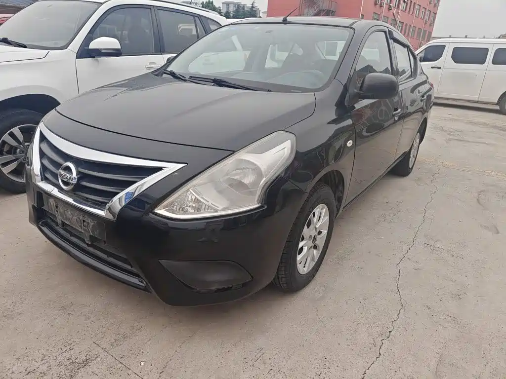 Nissan Sunny 2016 — фото 23
