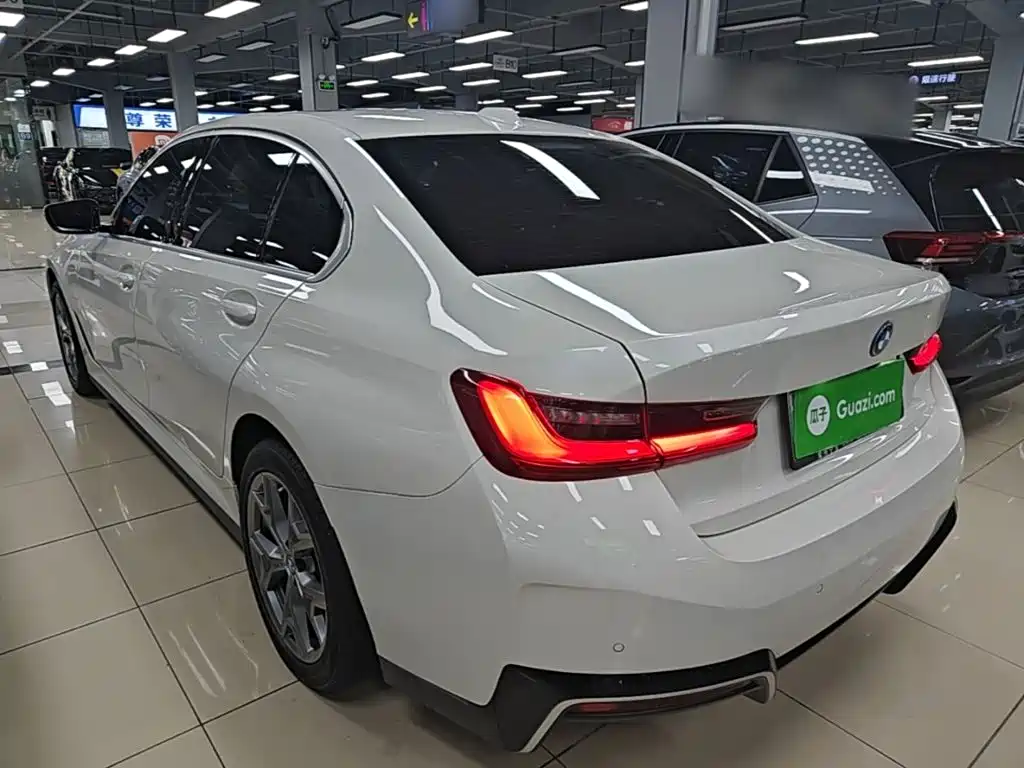 BMW i3 2024