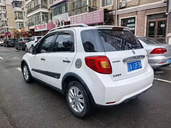 Suzuki Karma 2013