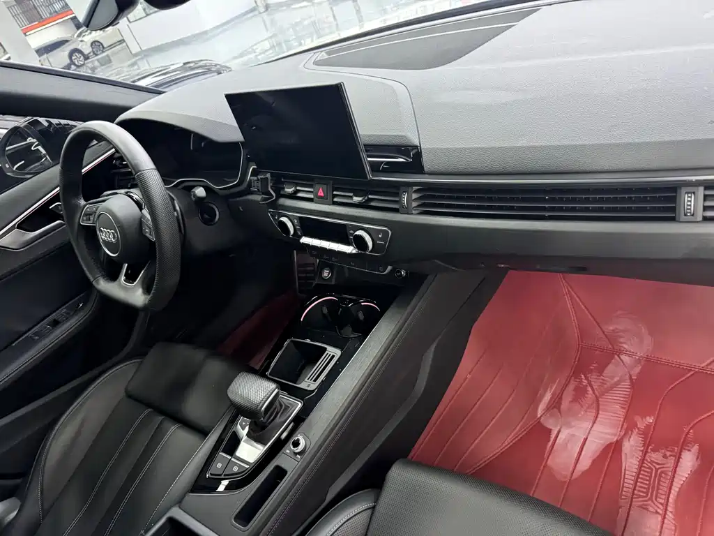Audi A4L 2024