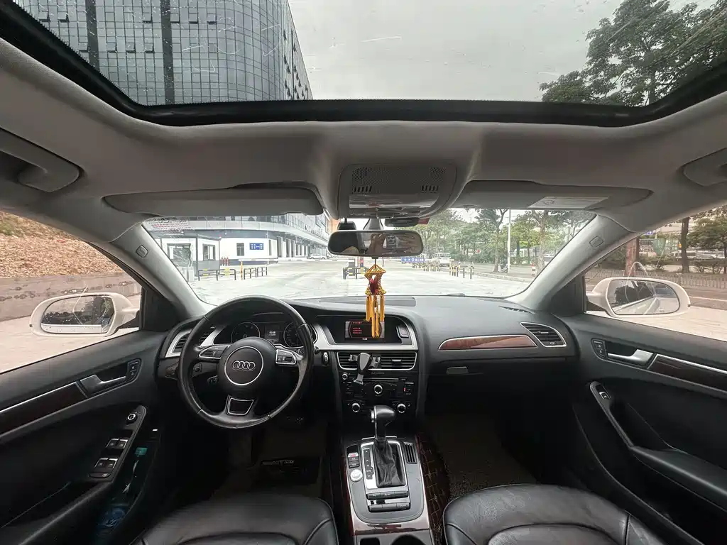 Audi A4L 2014