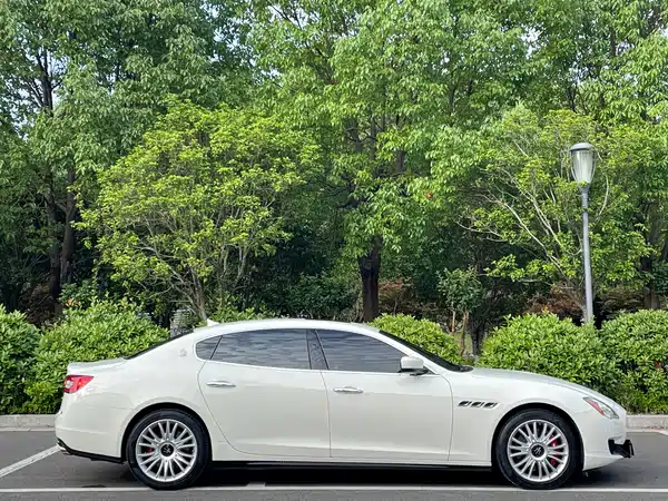 Maserati Quattroporte 2014