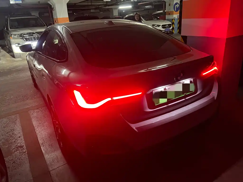 BMW i4 2025 — фото 5