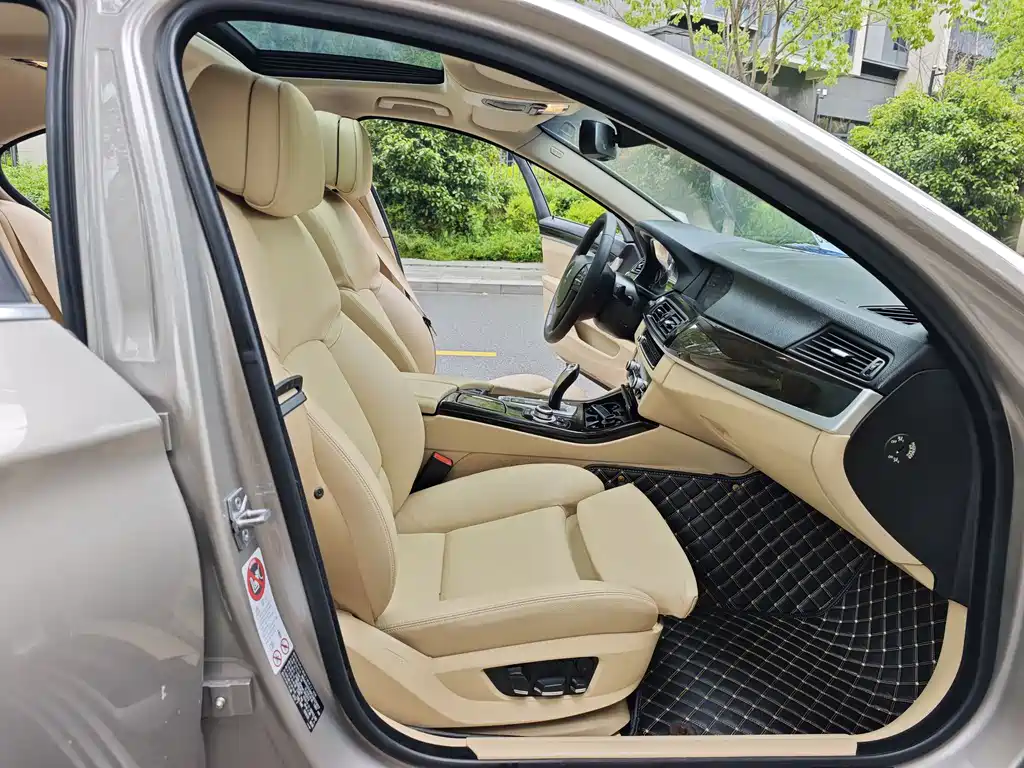BMW 5 Series 2013 — фото 15