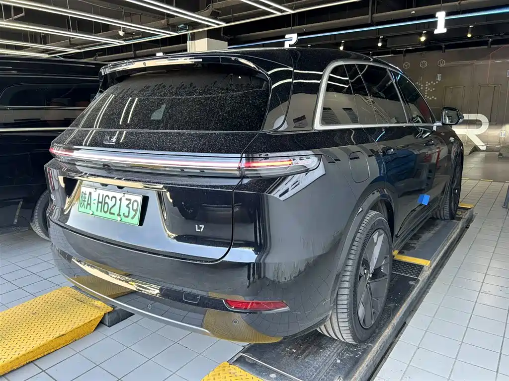 Li Auto Li L7 2026