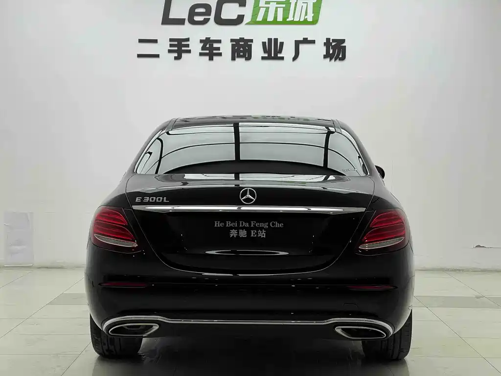 Mercedes-Benz E-Class 2019 — фото 13
