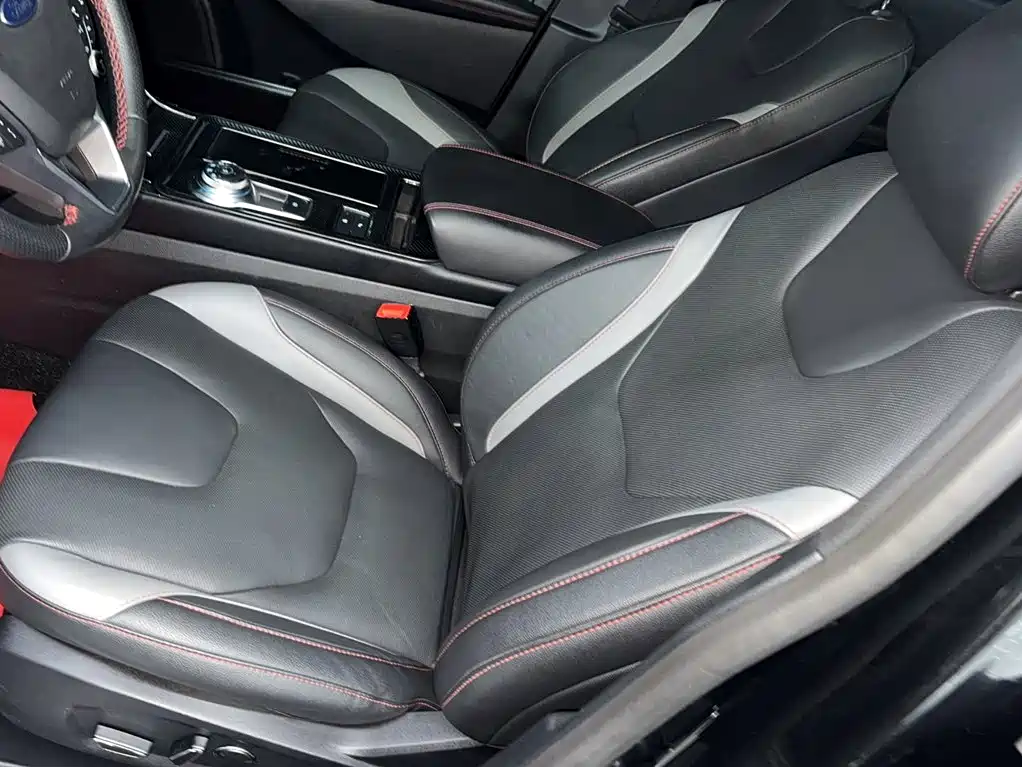 Ford Edge 2020 — фото 14