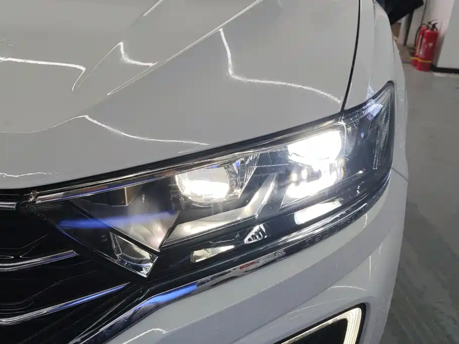 Volkswagen T-Roc 2019