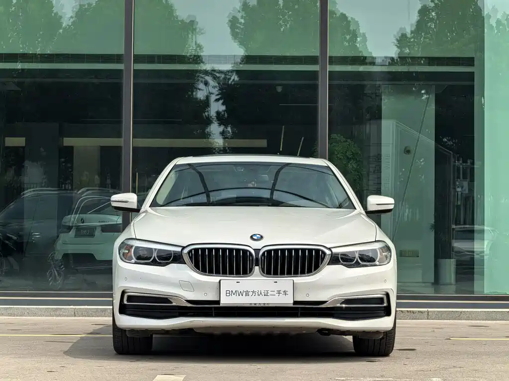 BMW 5 Series 2020 — фото 2