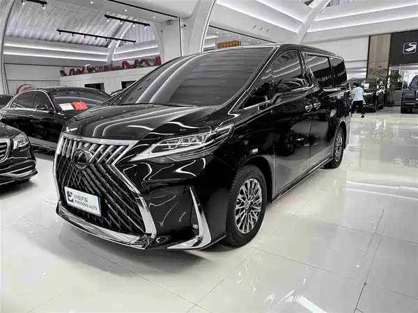 Lexus LM 2022