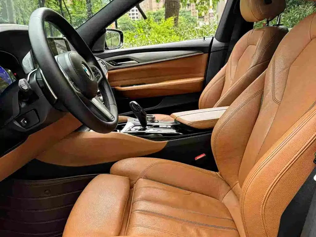 BMW 6 Series GT 2019 — фото 9