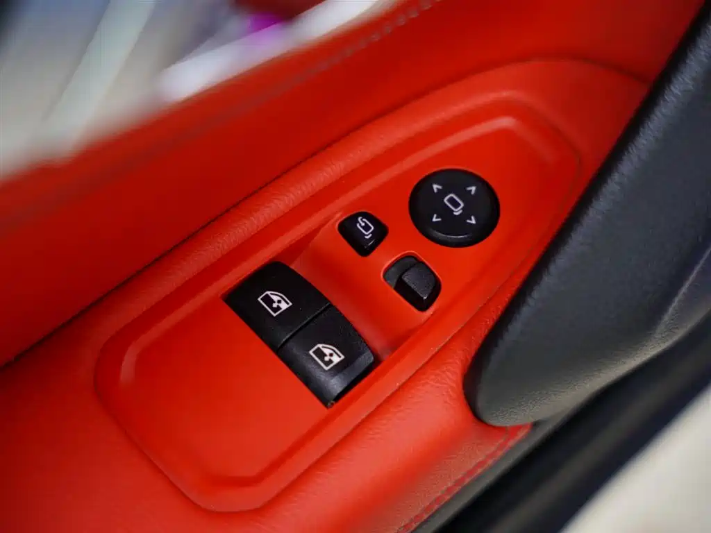 BMW Z4 2020 — фото 29