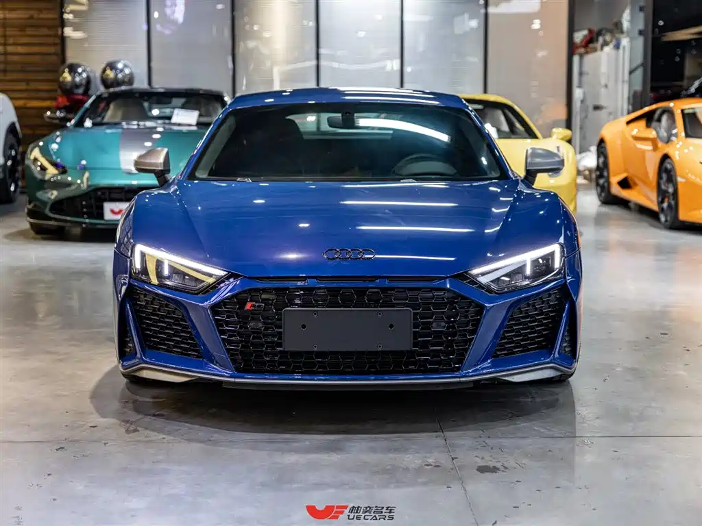 Audi R8 2023 — фото 2