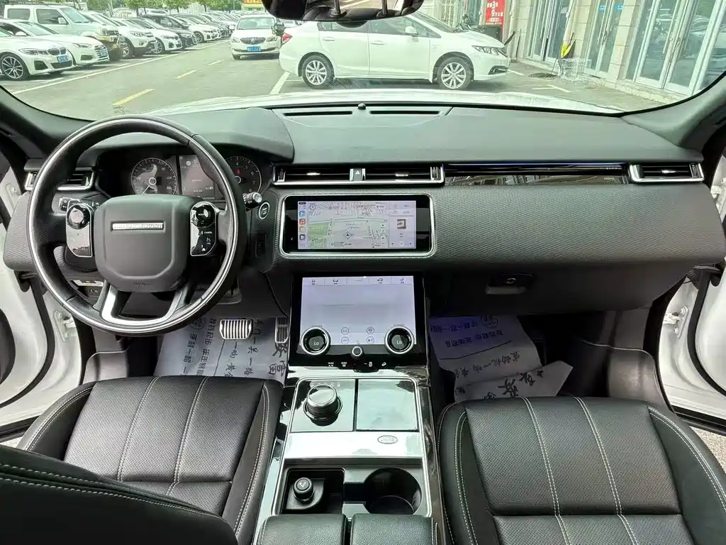 Land Rover Velar 2020