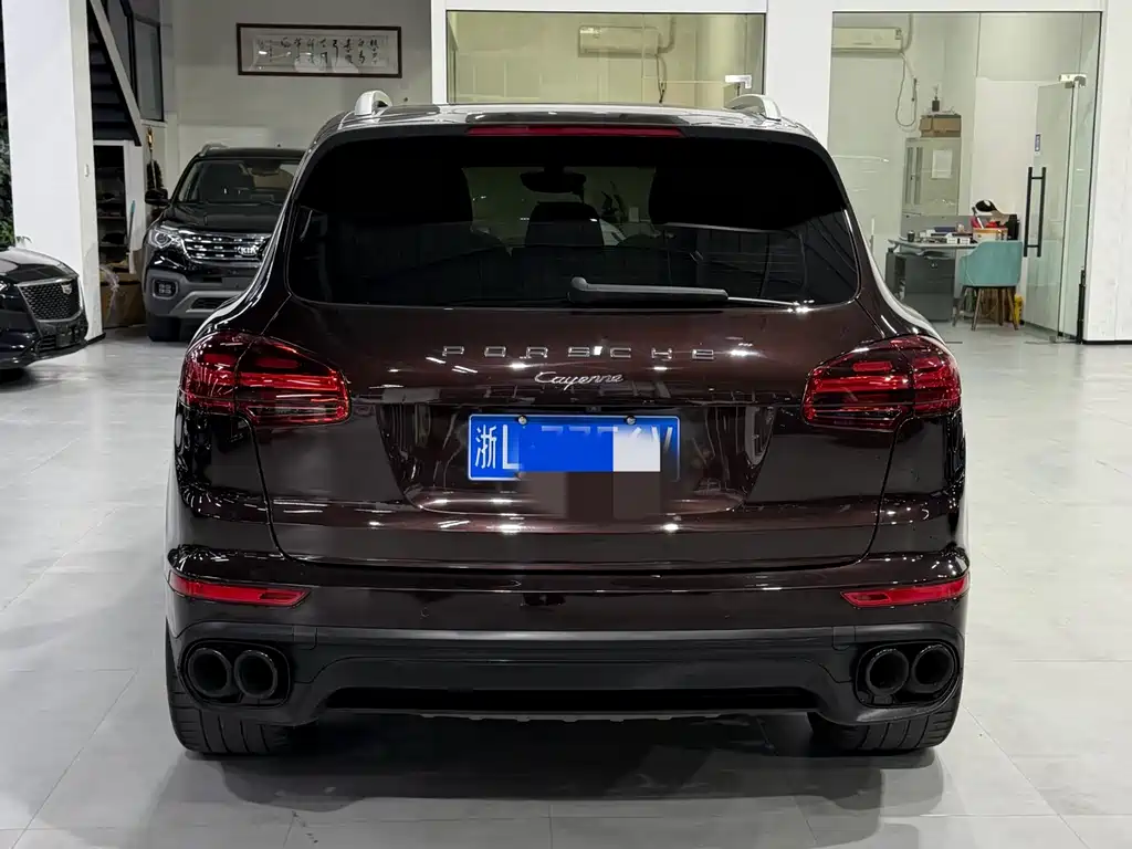 Porsche Cayenne 2015 — фото 5