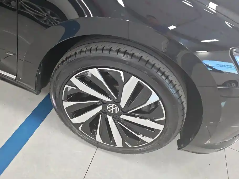 Volkswagen Passat 2022