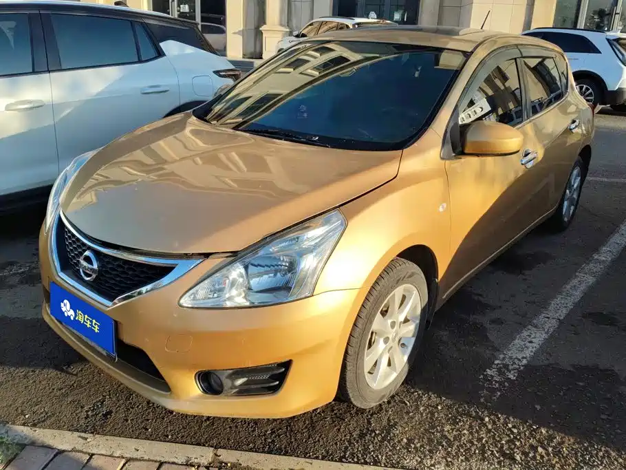 Nissan Tiida 2013