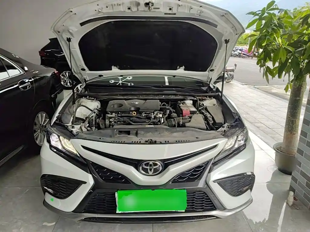 Toyota Camry 2023 — фото 20