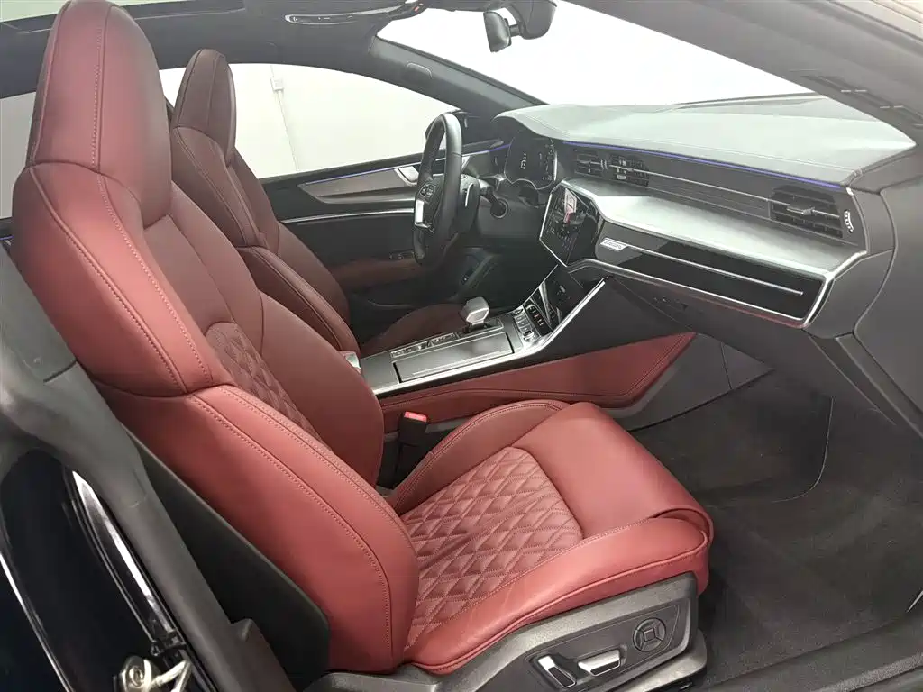 Audi A7L 2024 — фото 14