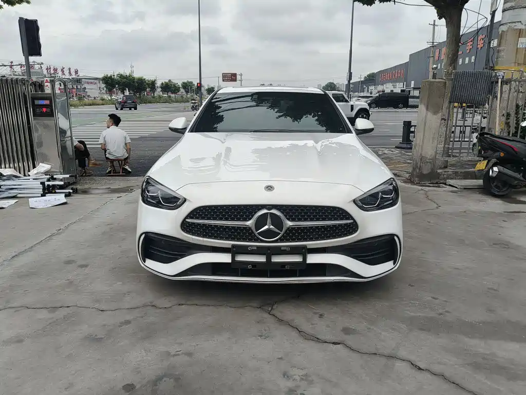 Mercedes-Benz C-Class 2022