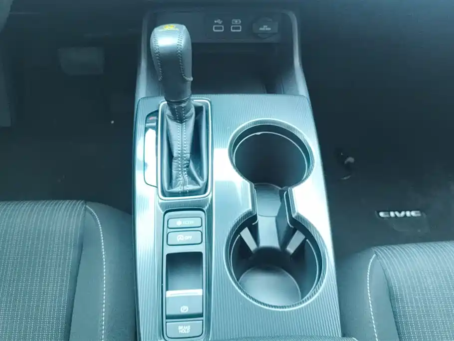 Honda Civic 2022 — фото 16