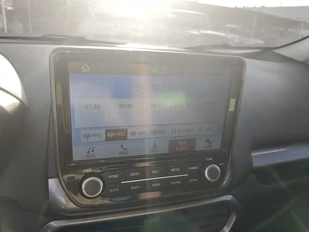 Ford Ecosport 2018 — фото 13