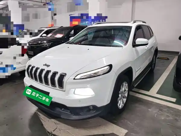 Jeep Cherokee 2016