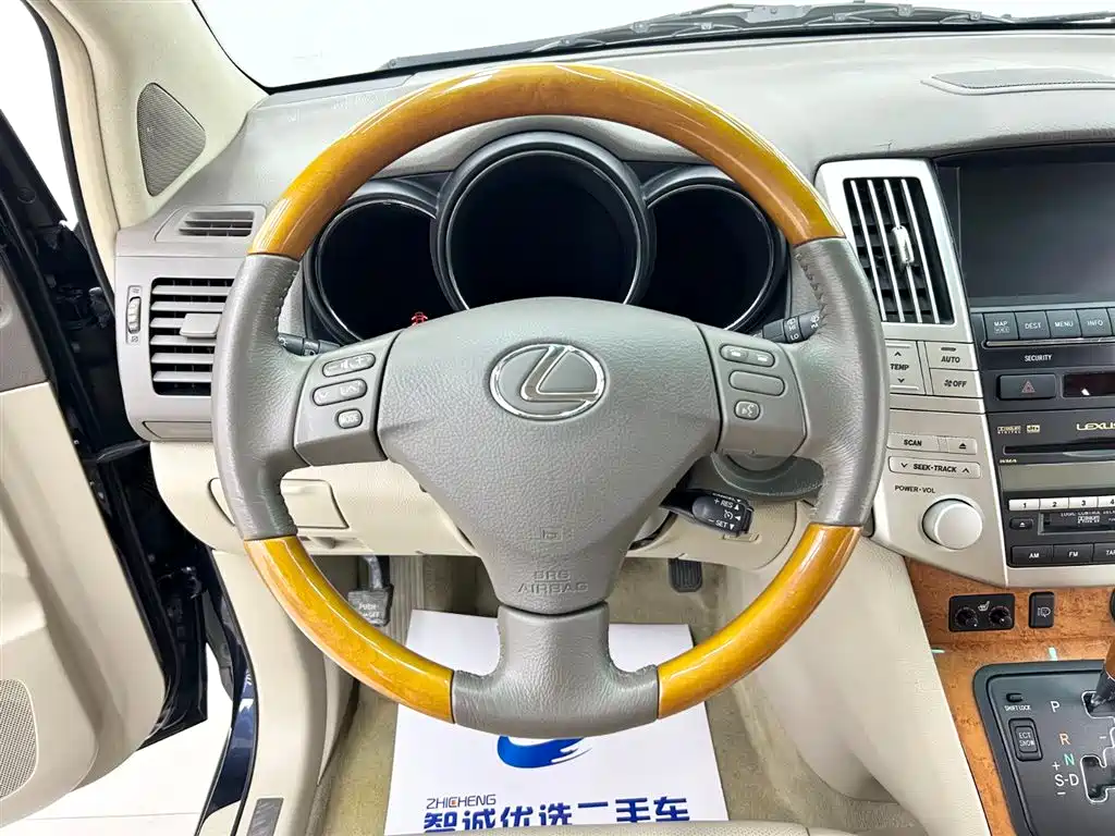 Lexus RX Classic 2006 — фото 17