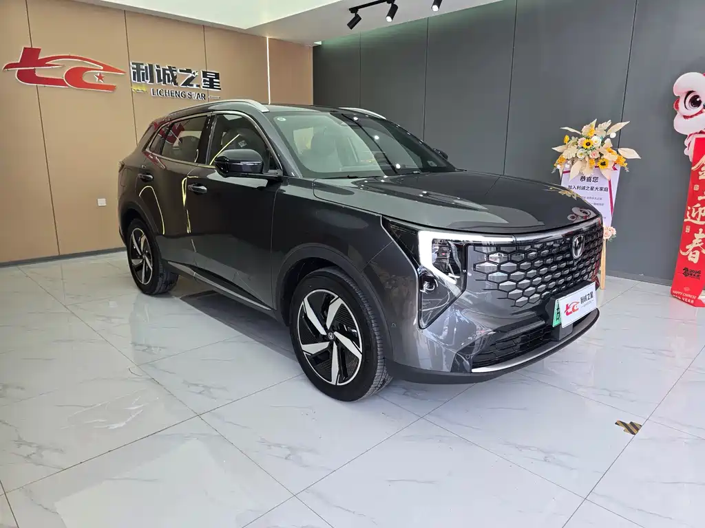 Changan CS55 PLUS PHEV 2026 — фото 3