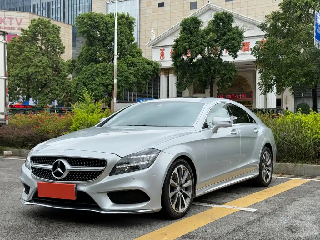 Mercedes-Benz CLS 2015 — фото 1