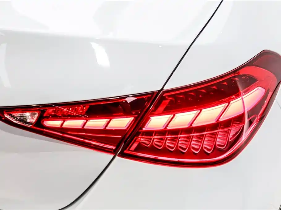 Mercedes-Benz C-Class 2022 — фото 23