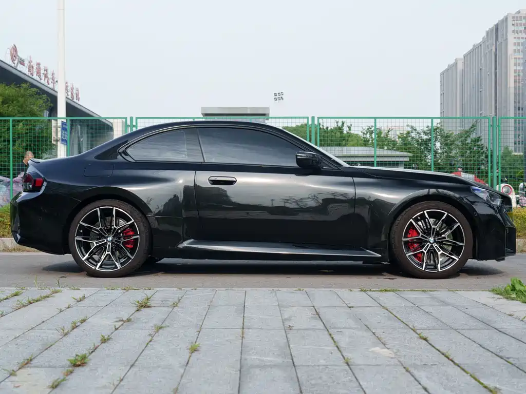BMW M2 2024