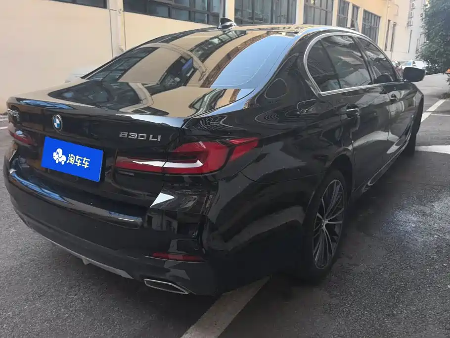 BMW 5 Series 2022