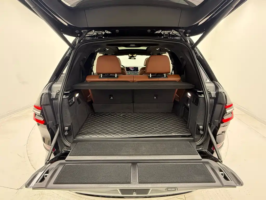 BMW X7 2023 — фото 16