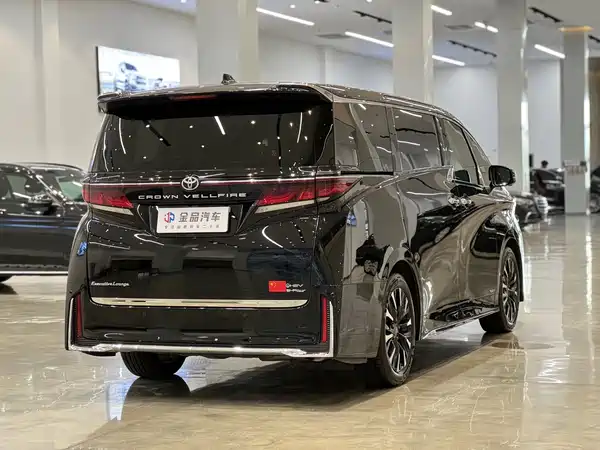 Toyota Vellfire 2023