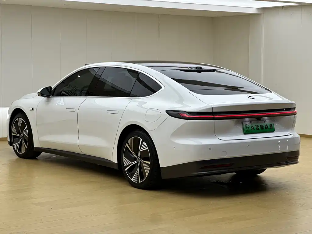 NIO ET7 2024