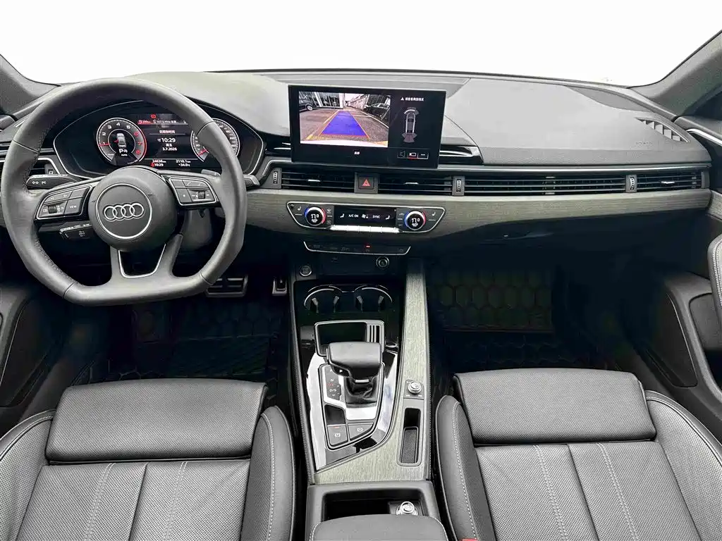 Audi A4L 2023