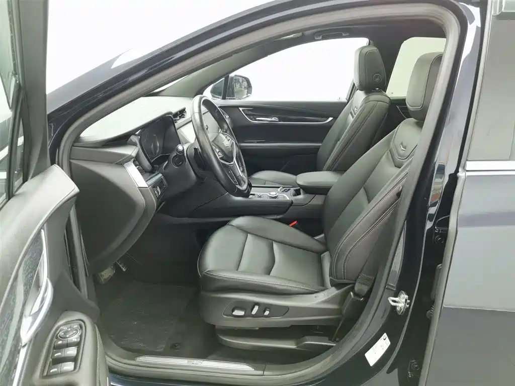 Cadillac XT5 2023 — фото 10