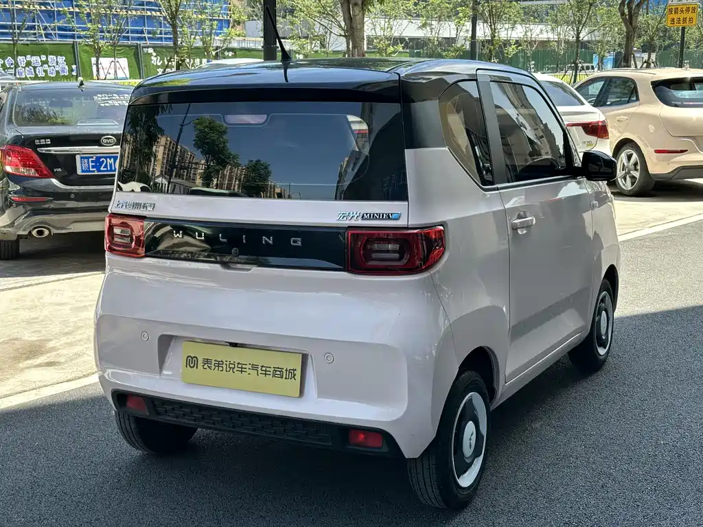 Wuling MINIEV 2023