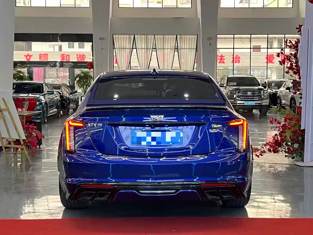 Cadillac CT5 2023 — фото 8