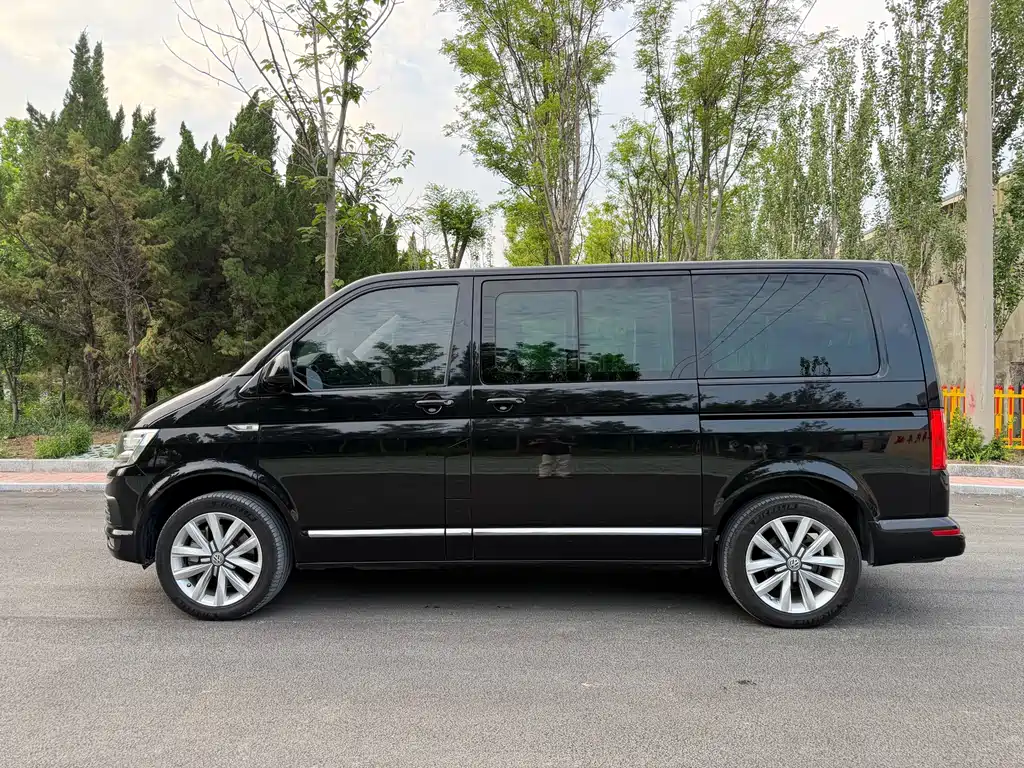 Volkswagen Multivan 2018 — фото 4